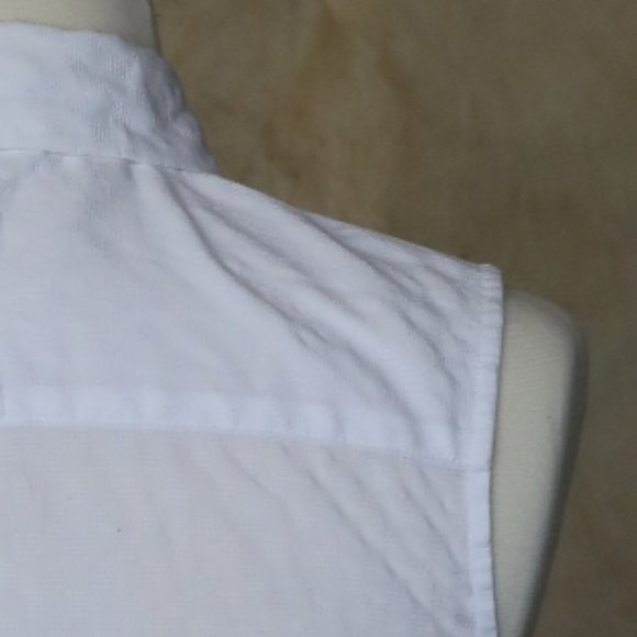 Van Heusen sleeveless white button blouse XS - Picture 7 of 8
